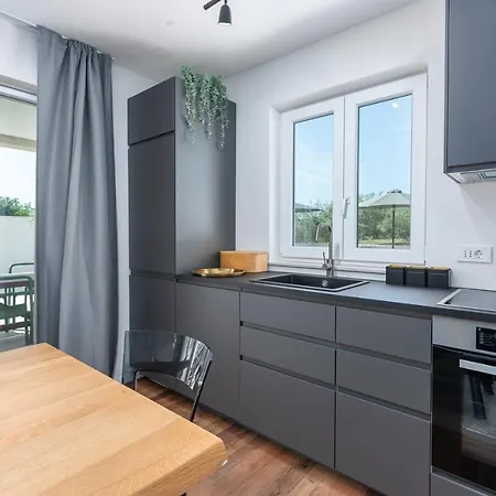 An With Private Pool * Umag