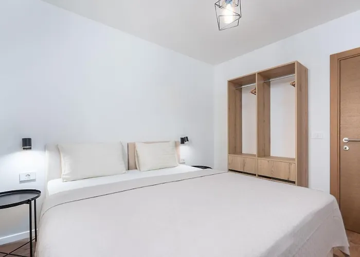 An With Private Pool Vila