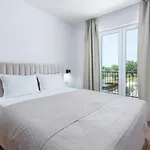 An With Private Pool * Umag
